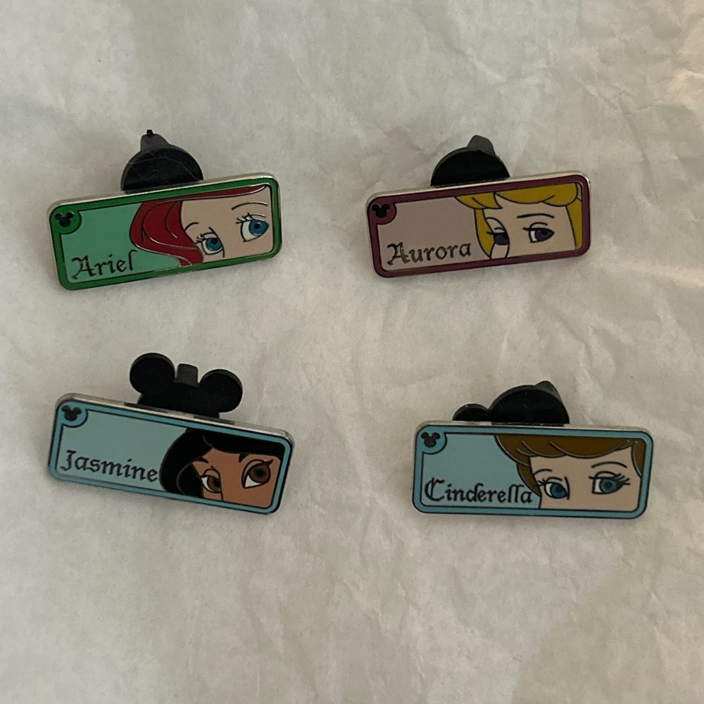 Disney Princess Rearview Mirror Trading Pin Set Ariel Cinderella Jasmine Aurora